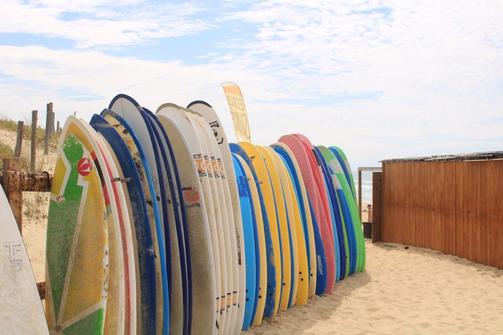 materiel inclu pour votre cours de surf